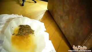 Cute Japanese girl spreading and pooping