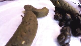 Milf with fat pussy showing her shitty anal beads