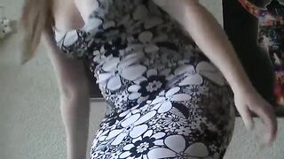 Milf showing her round booty and thick turd