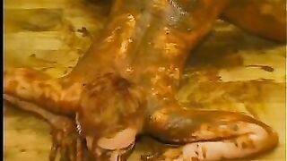 Watch her getting covered in sticky shit