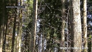 Curvy lady piss and poop in the woods