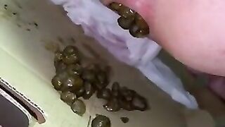 Pooping like a rabbit