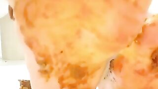 Pretty wife ass fingering and dropping shit