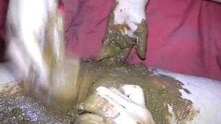 Girl covered in shit while playing with her pussy