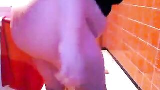 Fat Mature Shitting
