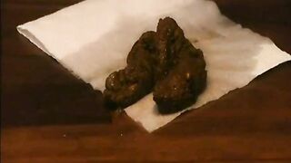 Jenniffer shiting out a huge turd