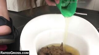 Milf shits a huge pile of mess