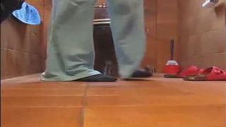 Pooping on your hand