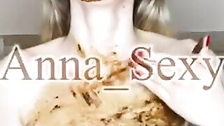 Pale sexy blonde bitch dildo fuck