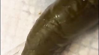 Mature dirty lady dropping dark long shit