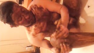 Dirty lady gets covered in scat