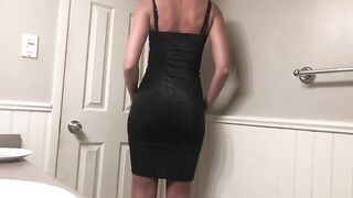 Sweet ass chick dropping sexy load