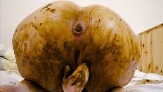 Shitting in my panties and masturbate with shit