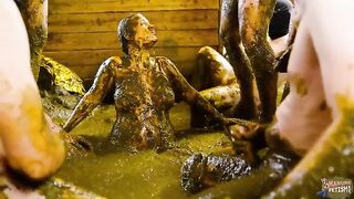 Snow White and the seven dung dwarfs scat gangbang