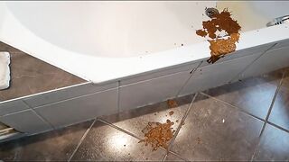 Mature bbw lady leaking shit in the shower