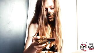 Teaser Panty & Shit Eating