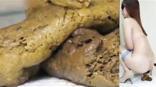 Stylish naked Japanese gal shitting