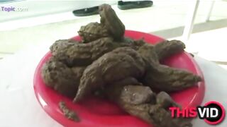 Girlfriend pooping nicely while on the yatch