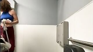 Stylish hot poop from sexy black babe