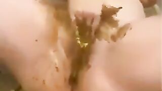 Gorgeous wife spread legs for pussy smearing solo