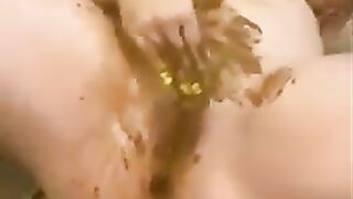 Gorgeous wife spread legs for pussy smearing solo