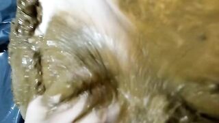 Lady smearing shit on her horny pussy