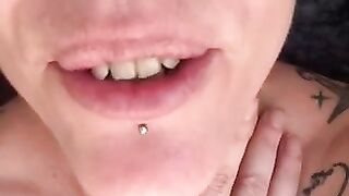 Sweet amateur wife with shaved pussy shitting hard