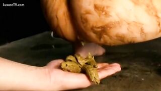 Anal Fingering while pooping 