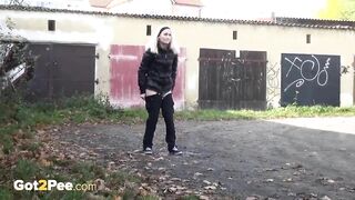 Bleach Blonde Desperate to Piss