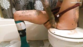 Dirty slut fingering her ass and having diarrhea