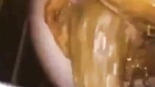 Girls love to poop