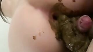 Hot ass wife bouncing on meaty cock