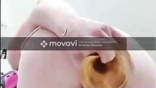 Hot naked babe ass toying
