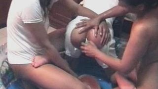 Dirty sluts that enjoy scat