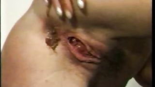 Fingering a shitty asshole