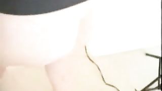 MILF takes a shit on a plate