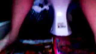 BBW gril shitting on the floor