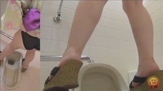 Liquid shit in the toilet