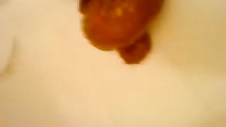 Naughty arab girl pooping