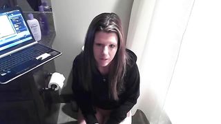 Pooping while watching a tv serial