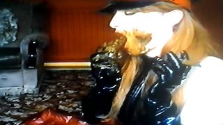 German mistress is into scat