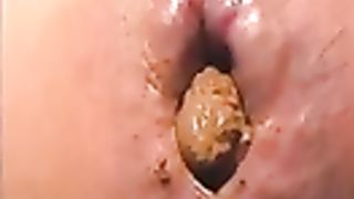 Pooping in slow motion