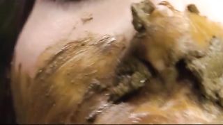 Petite Asian is into scat