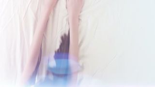 Mature babe pissing all over