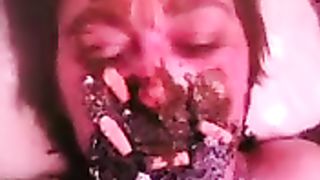 Hot scat on her face