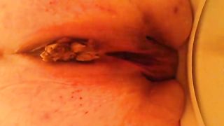 BBW pooping
