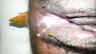Yellow shit and pussy leak