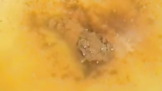 Liquid shit in the tub