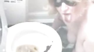 Eating her own scat